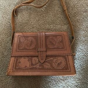 Vintage handhold leather purse